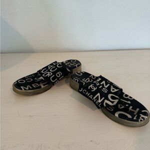 Chanel sandal, size 37